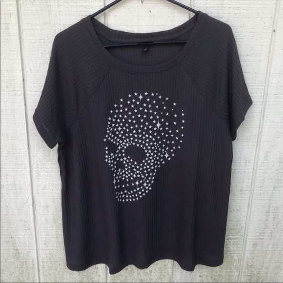 Host Pick!NWOT! Torrid waffle skull top - Picture 6 of 10